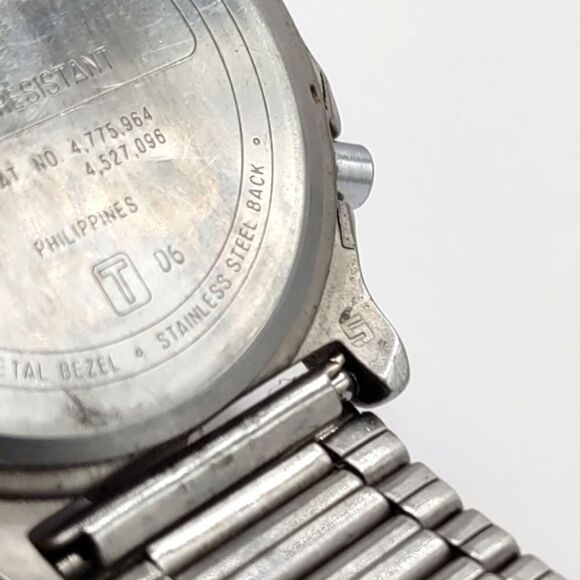 ACQUA Indiglo. Water Resistant Quartz Light Up Unisex Wristwatch. - Picture 6 of 8